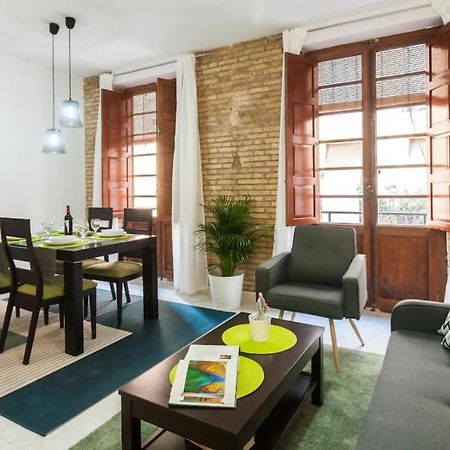 Spacious, Bright Apartment Next To The Old Town Βαλένθια Εξωτερικό φωτογραφία