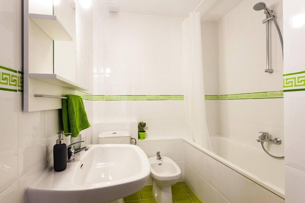 Spacious, Bright Apartment Next To The Old Town Βαλένθια Εξωτερικό φωτογραφία